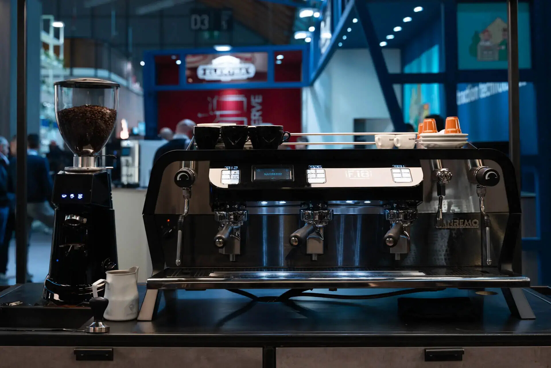 Profesionální kávovar Sanremo F18 pro gastro provoz